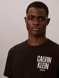 T-shirt met logo op de achterkant
