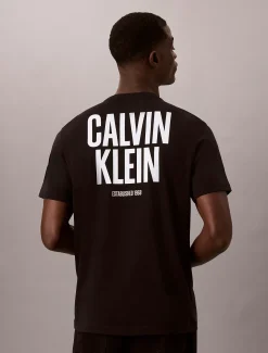 T-shirt met logo op de achterkant