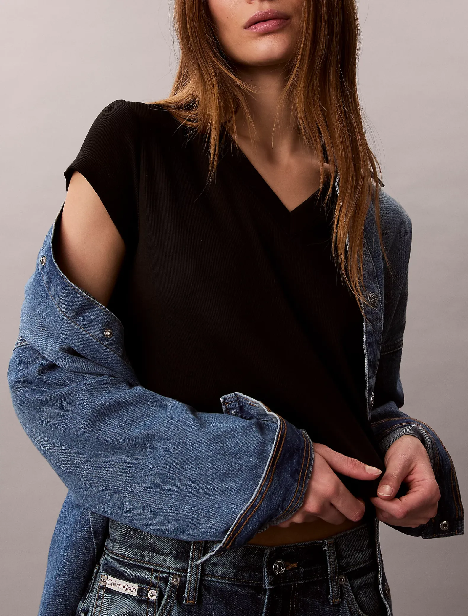 T-shirt met V-hals van ribkatoen