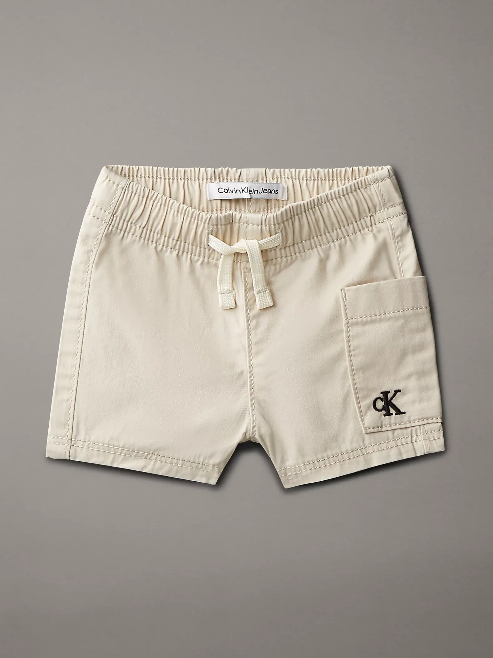 Twill short voor pasgeborenen