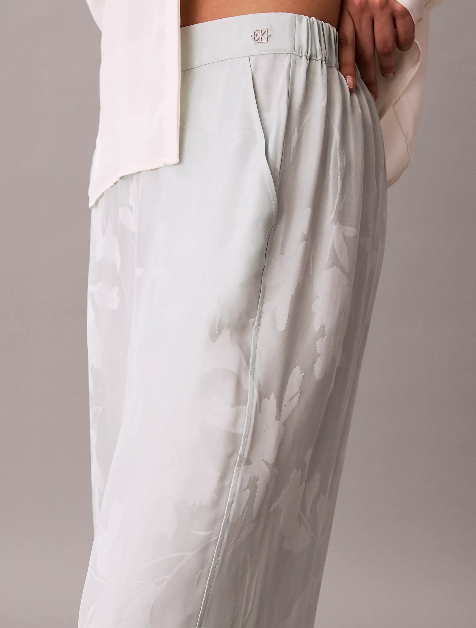 Viscose jacquard broek met bloemmotief