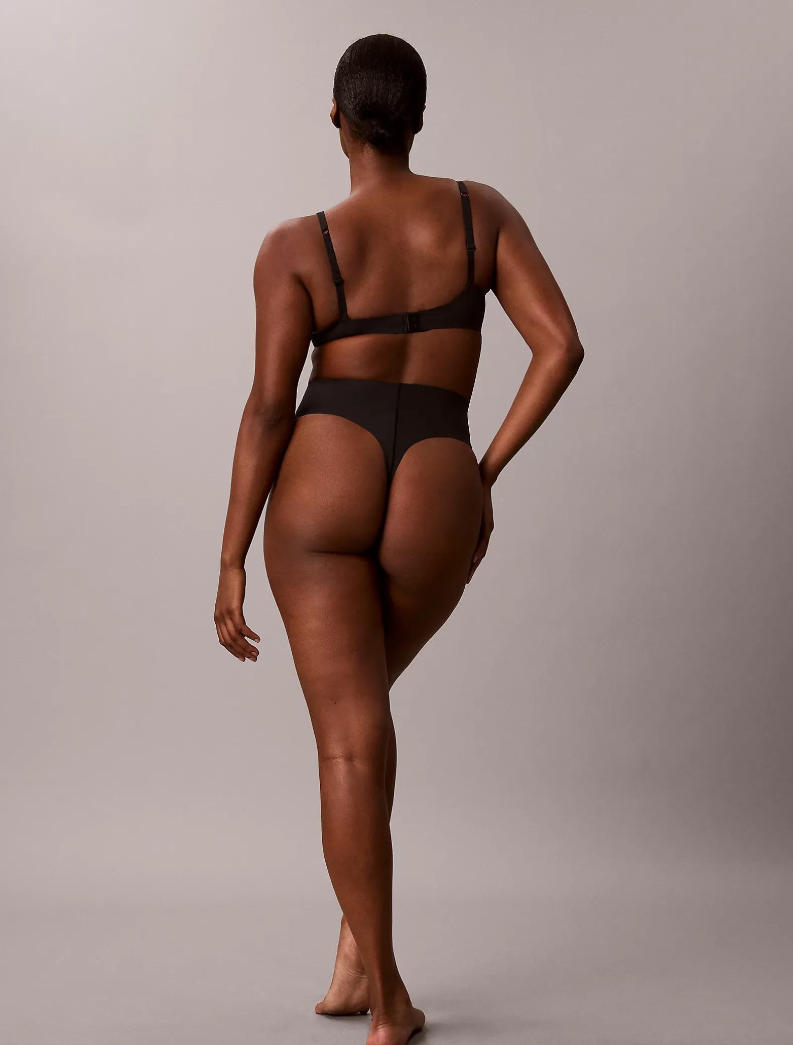 Vormende Shapewear string - Perfectly Fit Stay-Put Mesh Shapewear