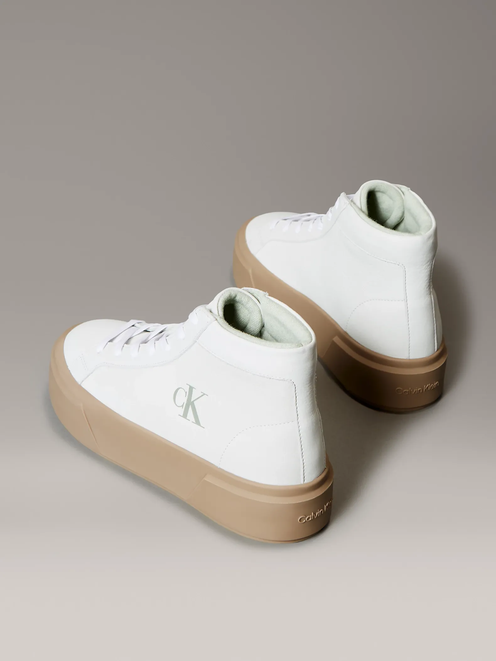 Warme leren hoge plateausneakers