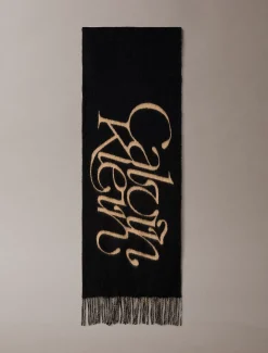 Warme, zachte sjaal van wol met logo