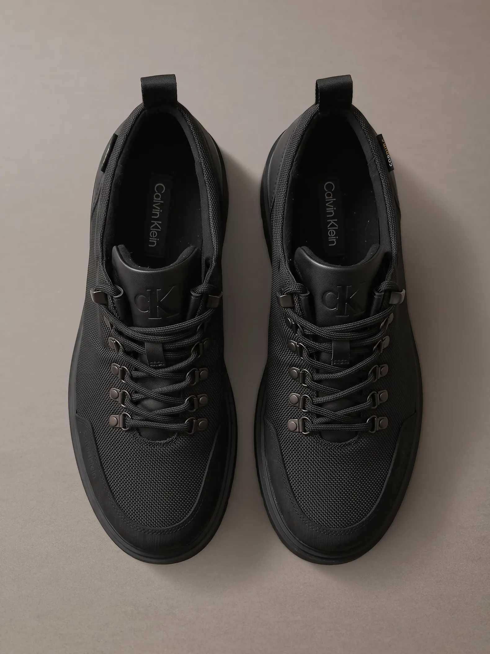 Waterafstotende wandelschoenen met profielzool