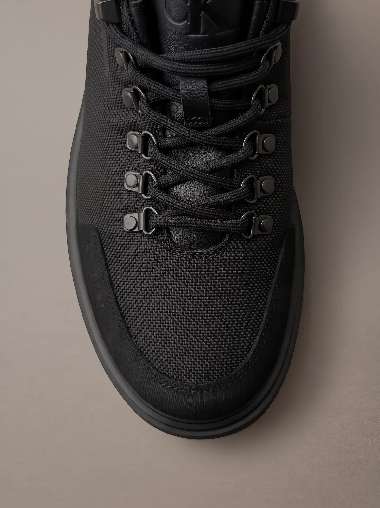 Waterafstotende wandelschoenen met profielzool