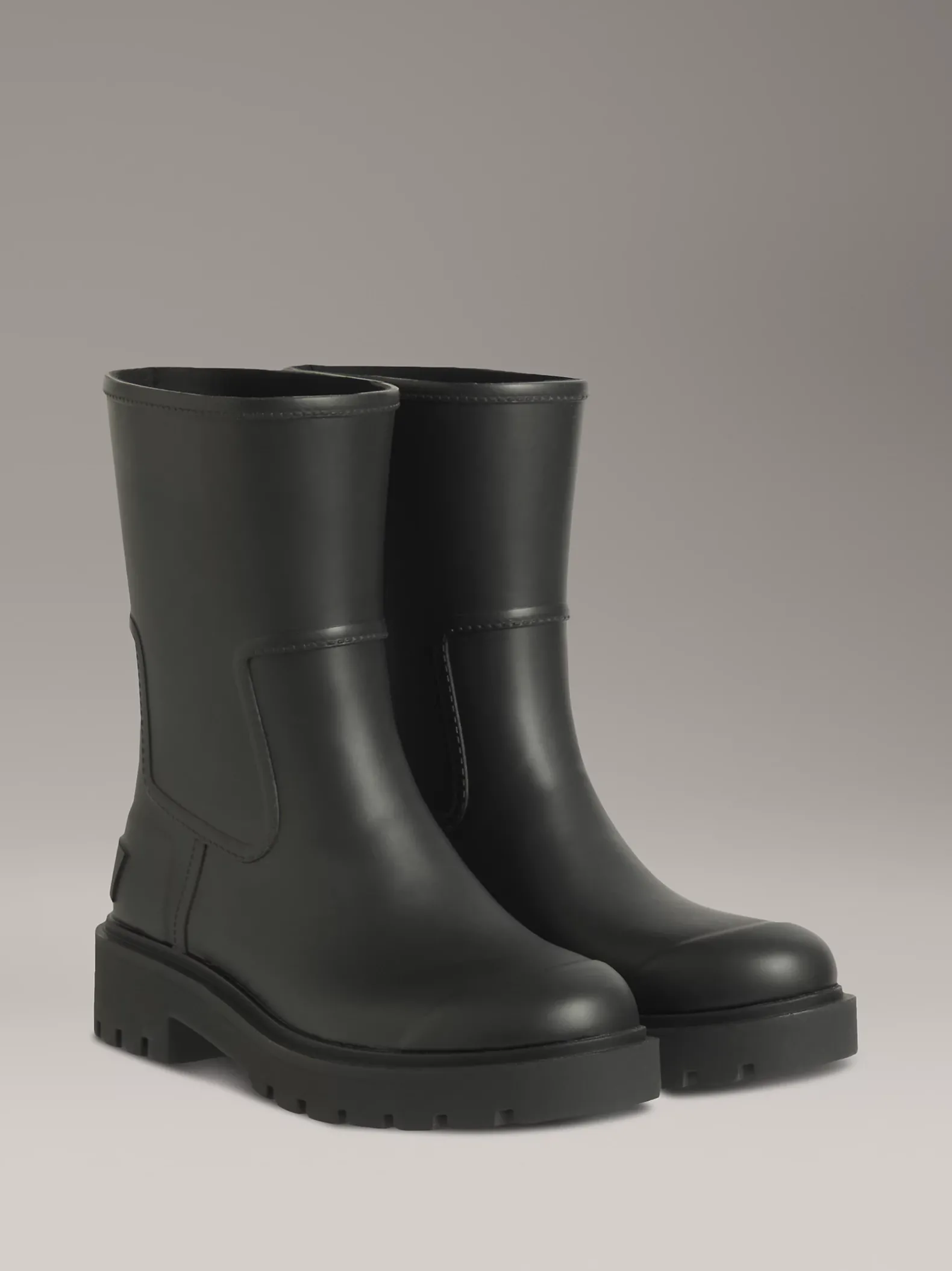 Waterdichte regenlaarzen met flexibele grove zool