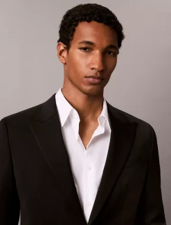 Wollen smokingjasje met slim fit
