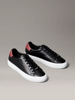 Zachte leren sneakers met logo in reliëf