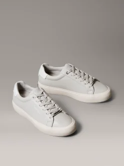 Zachte leren sneakers met logo in reliëf